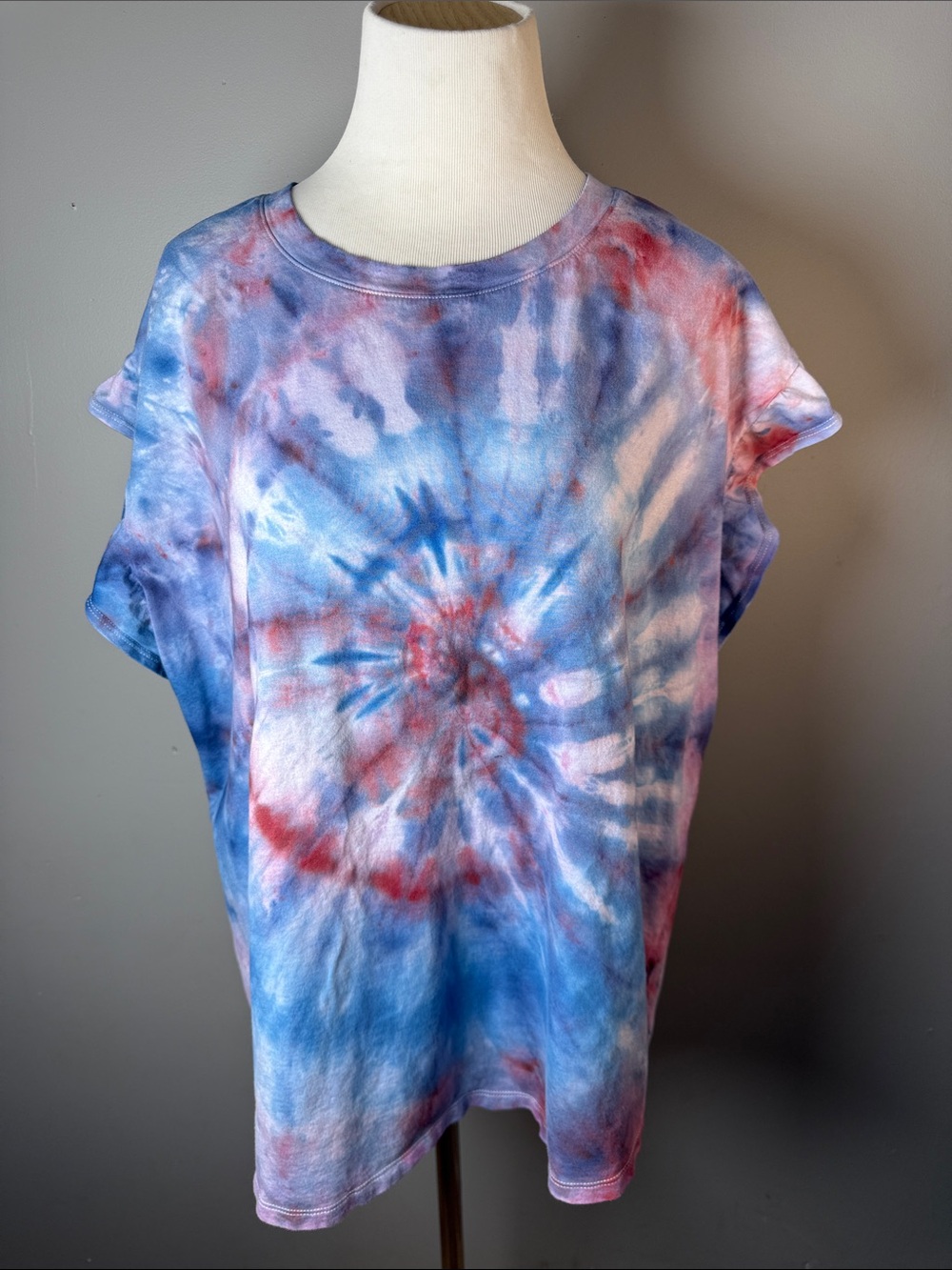 Tie-Dye Spiral Tee in Blue, Purple & Red